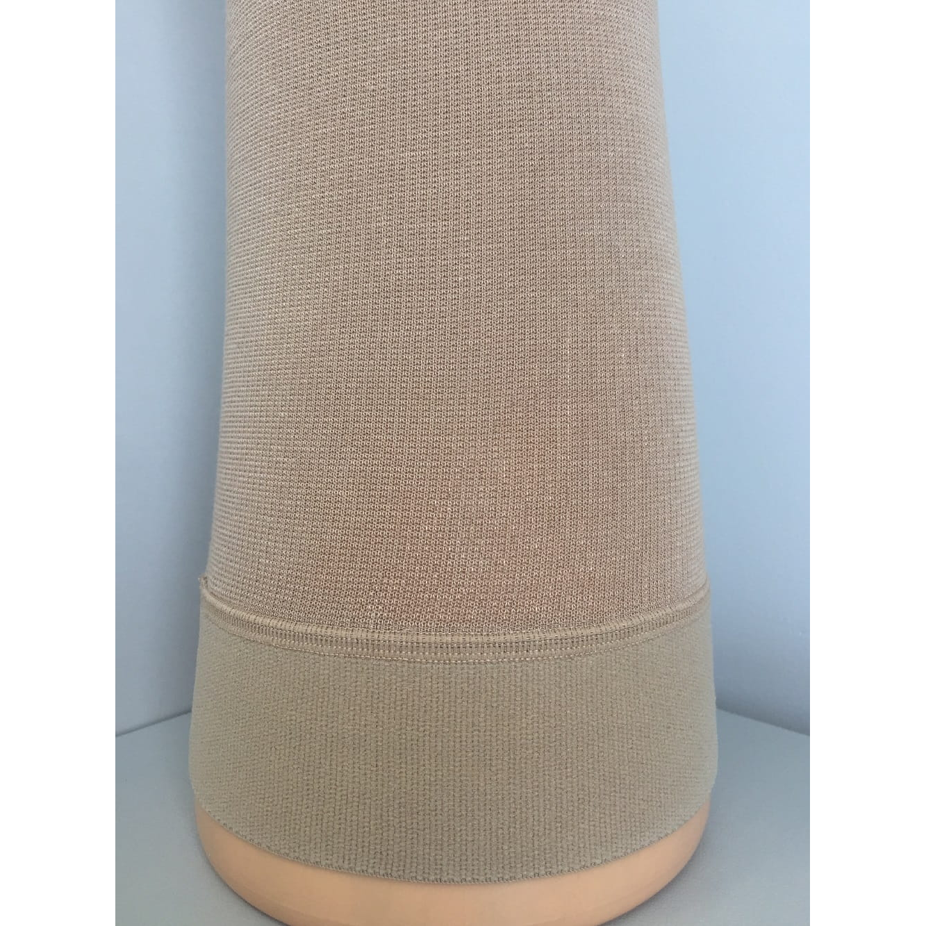 Чулки компрессионные до бедра с открытым мыском с силиконом I кл. кп. ЧСК1 (П)-К р.6 (кремовый)